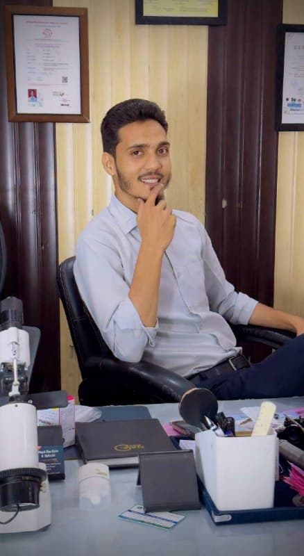 Professional photo of Jishan Ahmad